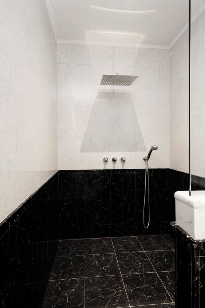 Maxim Hotel