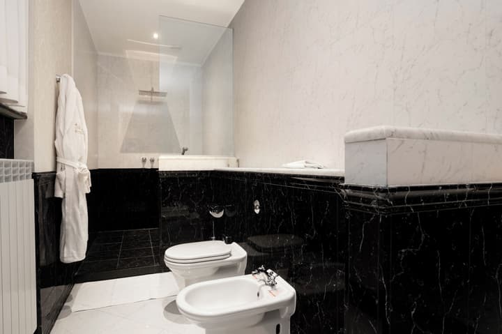 Maxim Hotel