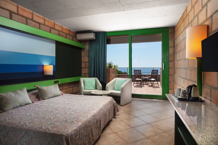 Eco Village Baia delle Ginestre