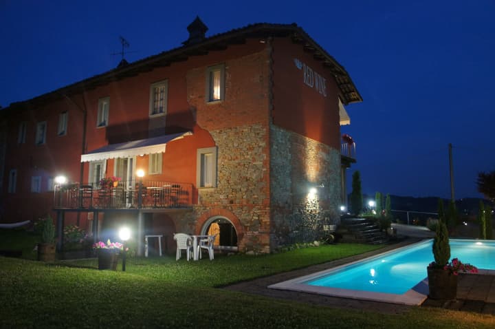 Red Wine - Guest House