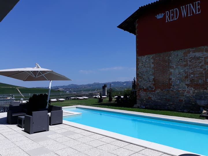 Red Wine - Guest House