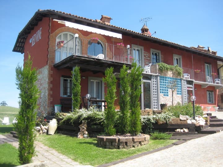 Red Wine - Guest House