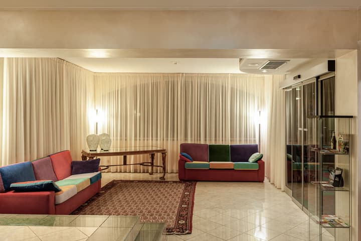 Augustus Hotel