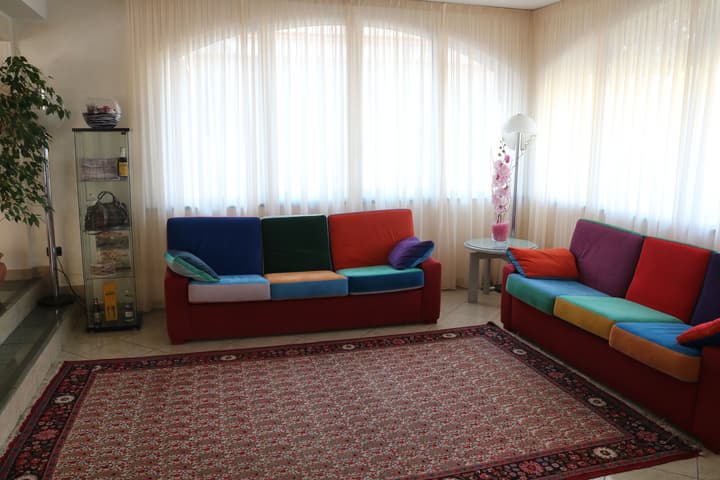 Augustus Hotel