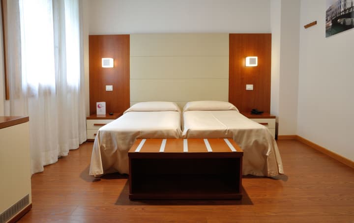 Hotel Mezzaluna