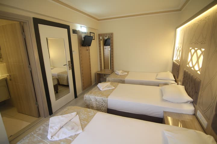 Hotel Grand Liza