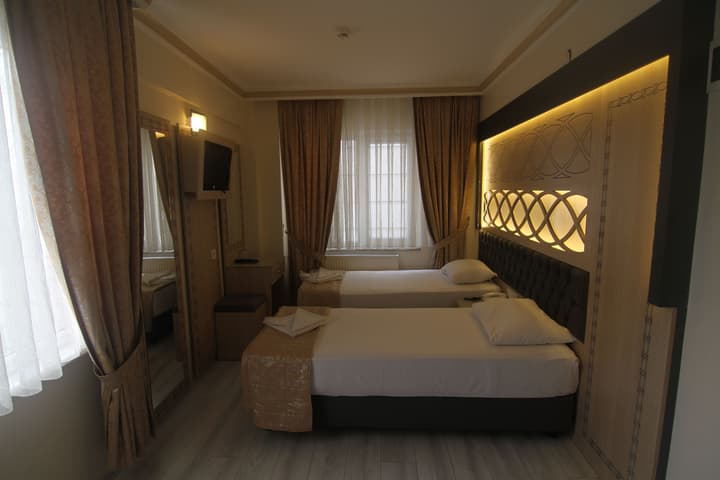Hotel Grand Liza