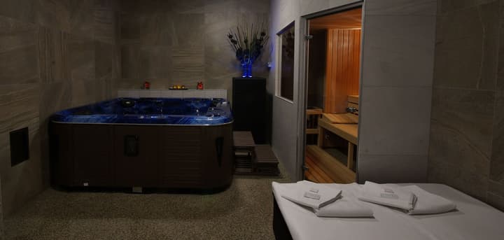 Hotel Adeba