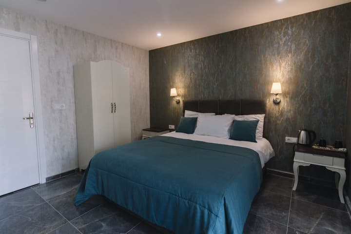 Melrose House Hotel