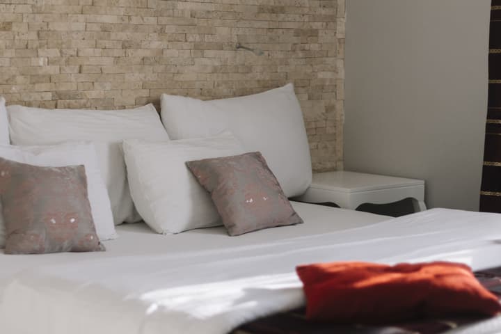 Melrose House Hotel