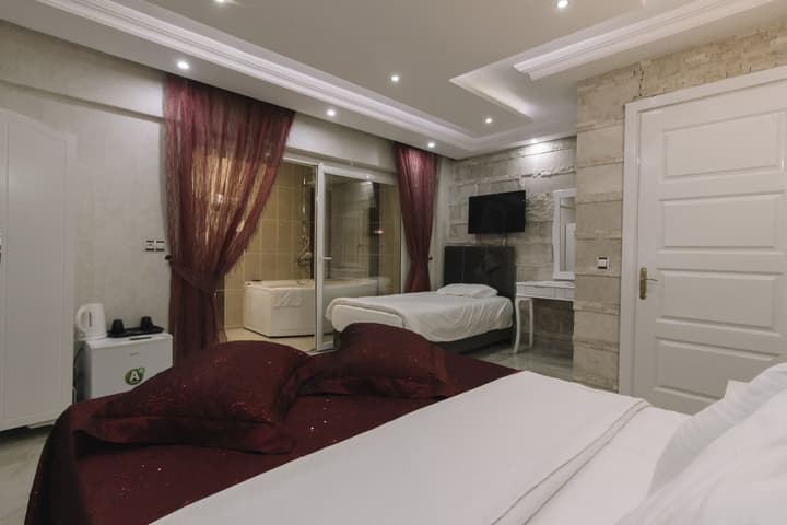 Melrose House Hotel