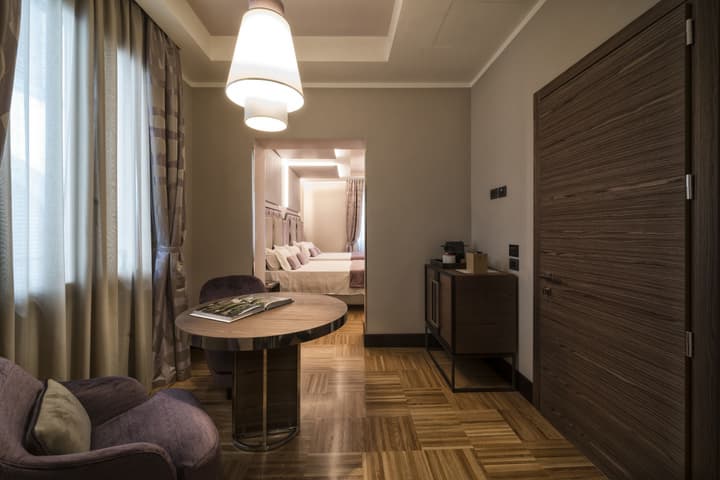 Solo Experience Hotel