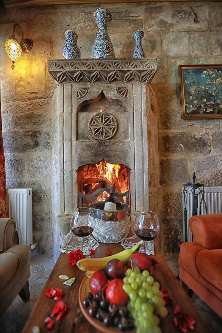 Traveller's Cave Hotel