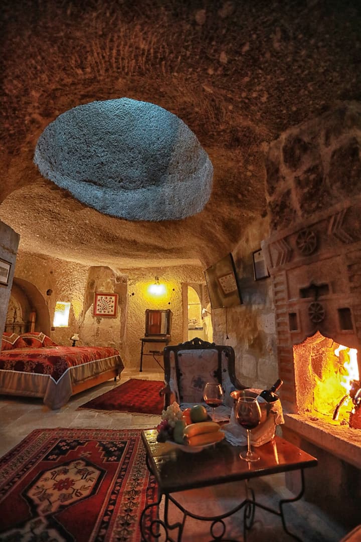 Traveller's Cave Hotel