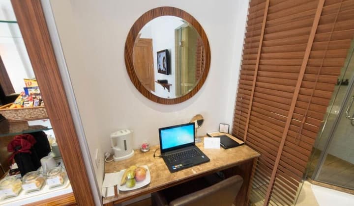 Hanoi Elite Hotel