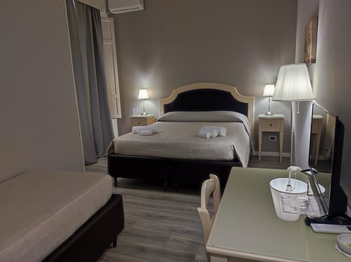 La Collegiata Guest House