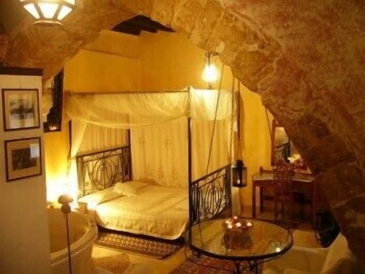 Ifigenia Rooms & Studios