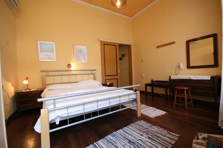 Ifigenia Rooms & Studios