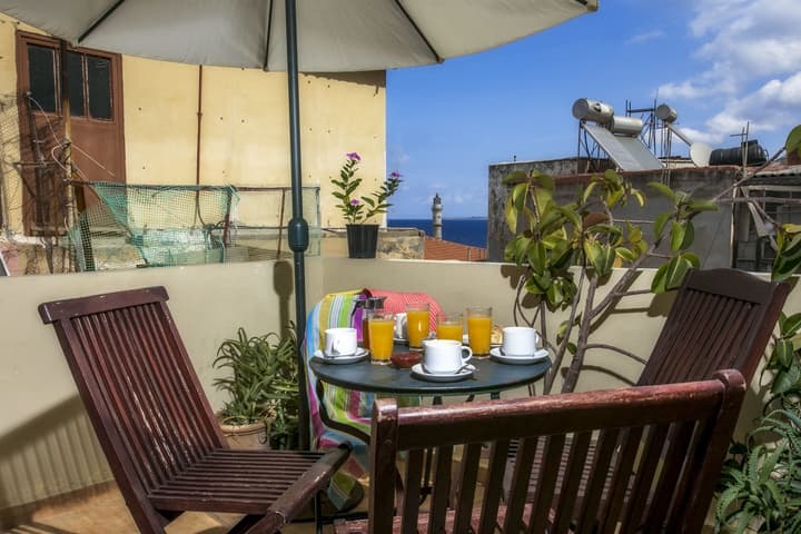 Ifigenia Rooms & Studios