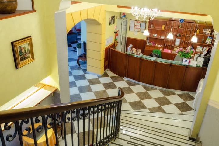Hotel Columbia