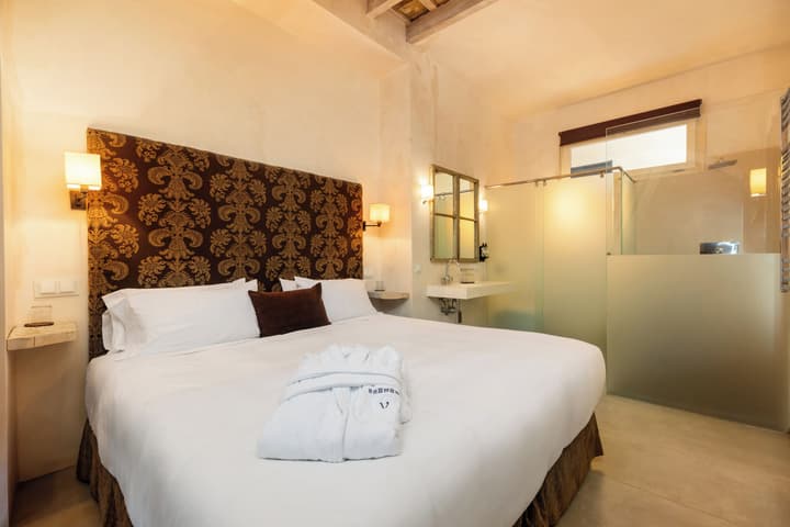 Boutique Hotel V-by Grupo Tribu