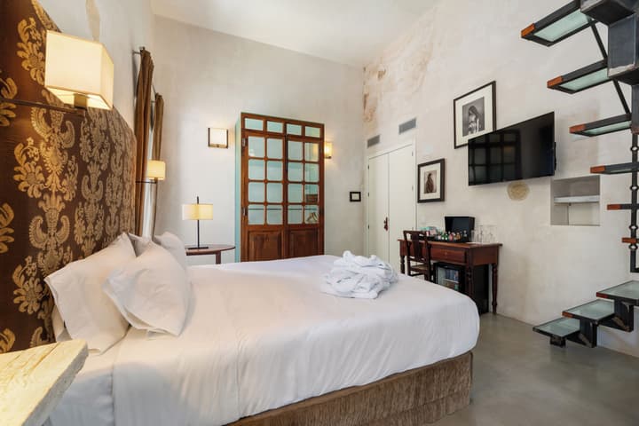 Boutique Hotel V-by Grupo Tribu