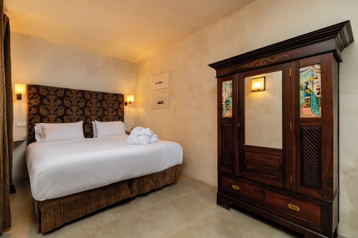 Boutique Hotel V-by Grupo Tribu