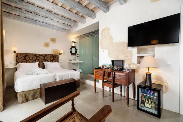 Boutique Hotel V-by Grupo Tribu