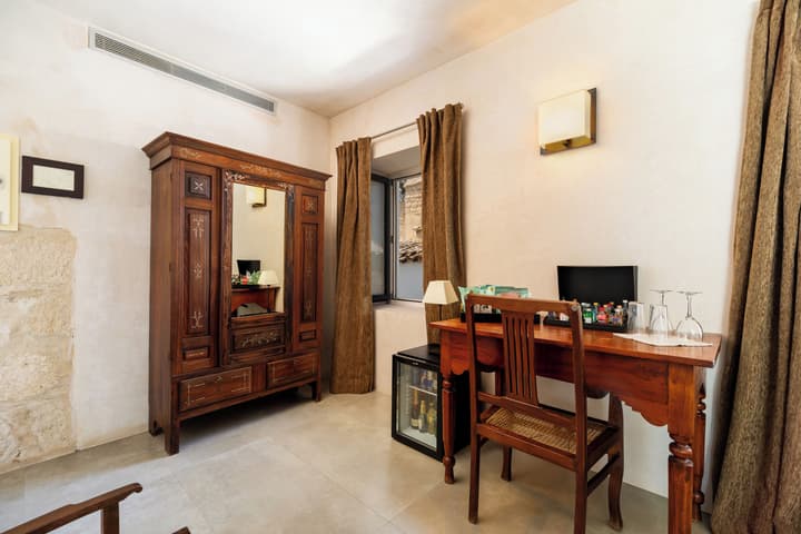 Boutique Hotel V-by Grupo Tribu