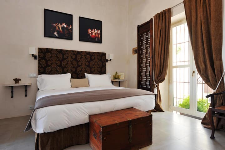 Boutique Hotel V-by Grupo Tribu