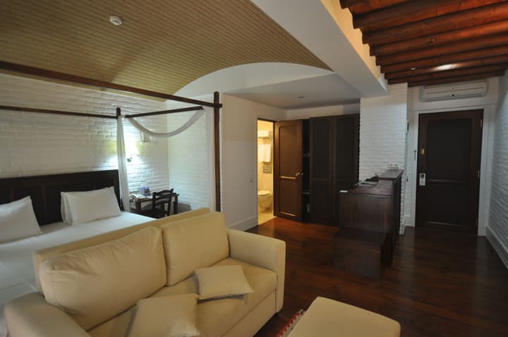 El Vino Hotel Suites - Special Class