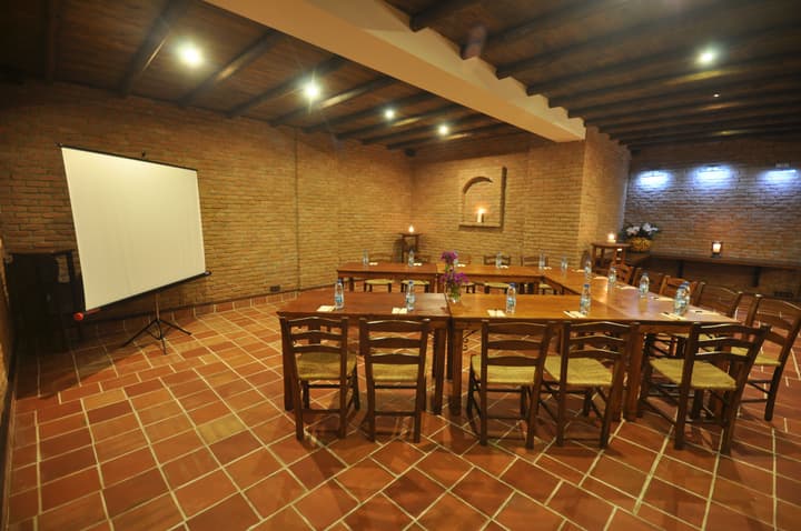 El Vino Hotel Suites - Special Class