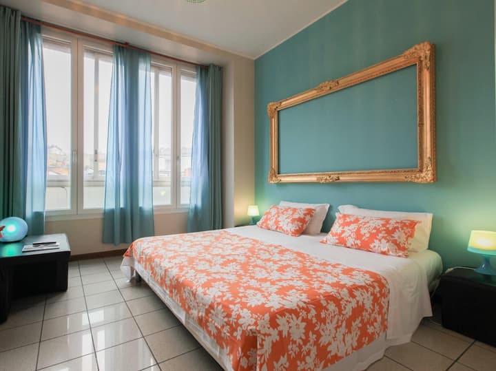Residence House Aramis Down Town