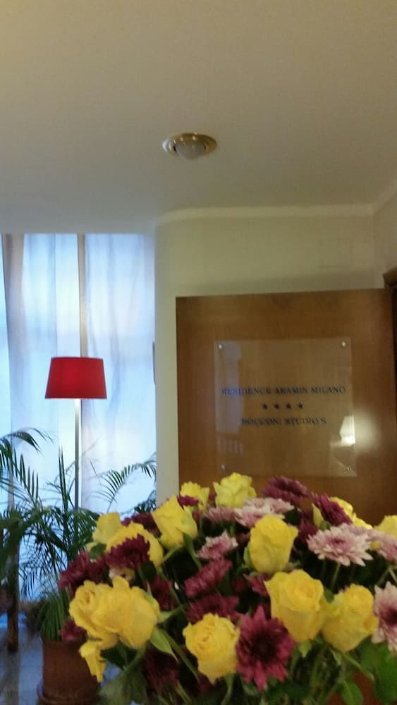 Residence House Aramis Down Town