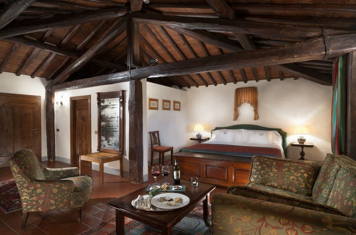 Castello di Spaltenna- Small Luxury Hotels of the World
