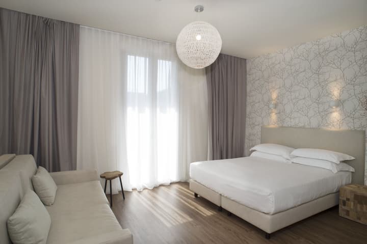 Hotel Select Suites & Spa / Apartments