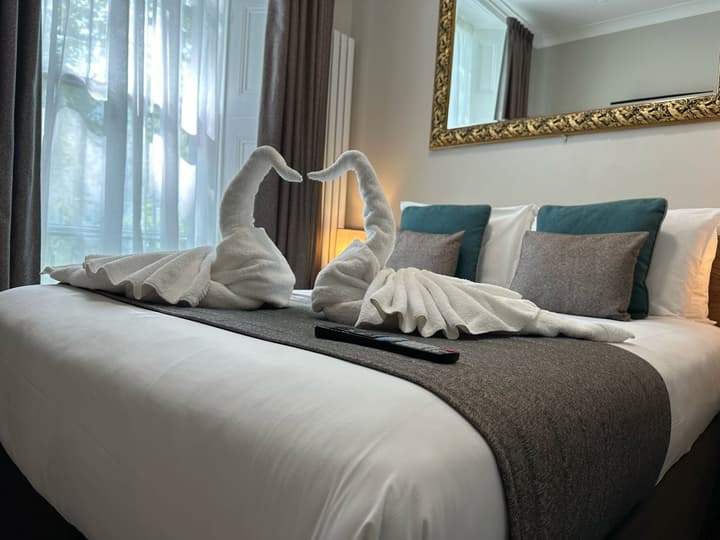 Tudor Court Hotel