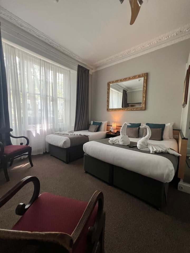 Tudor Court Hotel