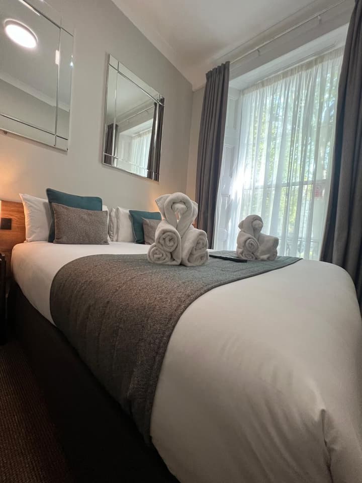Tudor Court Hotel