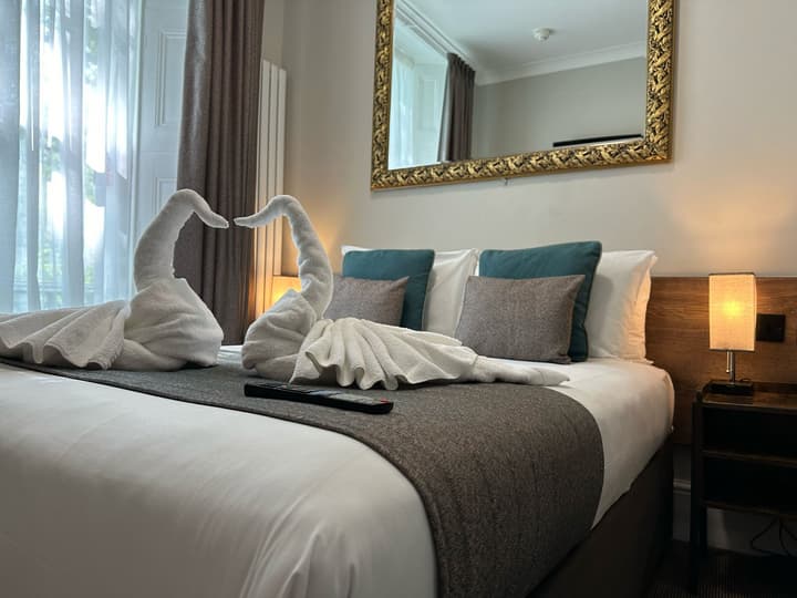 Tudor Court Hotel