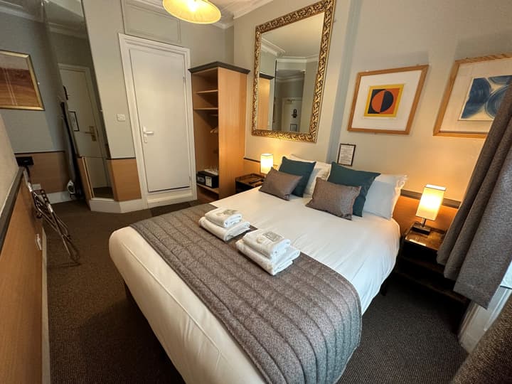Tudor Court Hotel