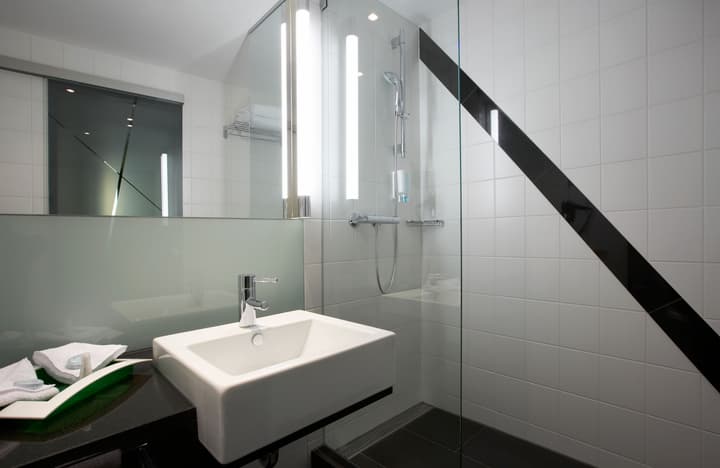 Holiday Inn Zurich - Messe by IHG