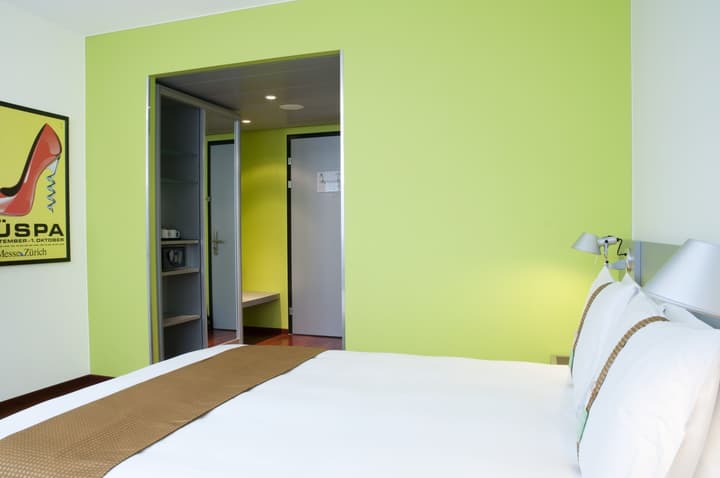 Holiday Inn Zurich - Messe by IHG