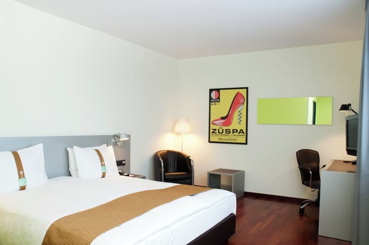 Holiday Inn Zurich - Messe by IHG