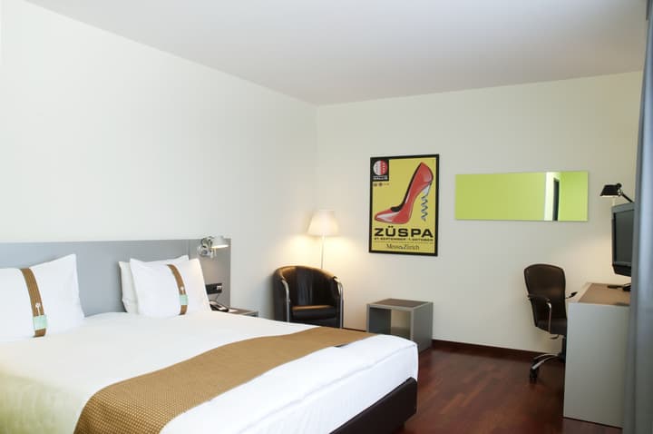 Holiday Inn Zurich - Messe by IHG