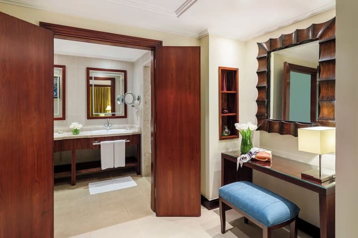 Mövenpick Hotel & Residence Hajar Tower Makkah