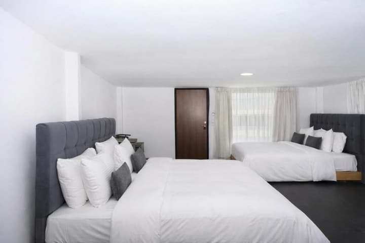 Kosmoplaz Beach Hotel