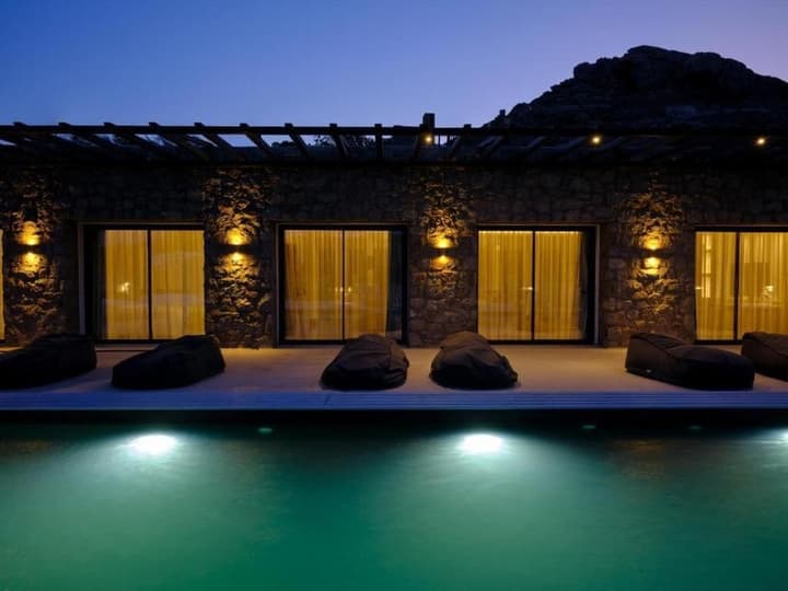 Kosmoplaz Beach Hotel
