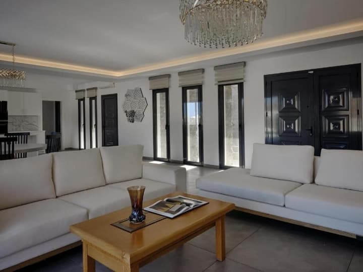 Kosmoplaz Beach Hotel