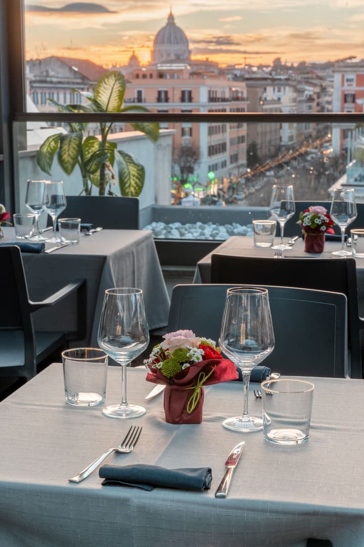 Twentyone Hotel